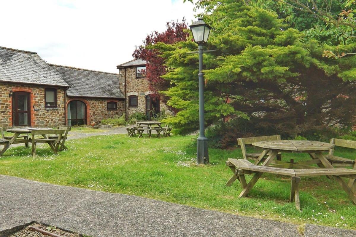 Lovely 3 Bedroom Holiday Cottage Nr Bude Exterior photo